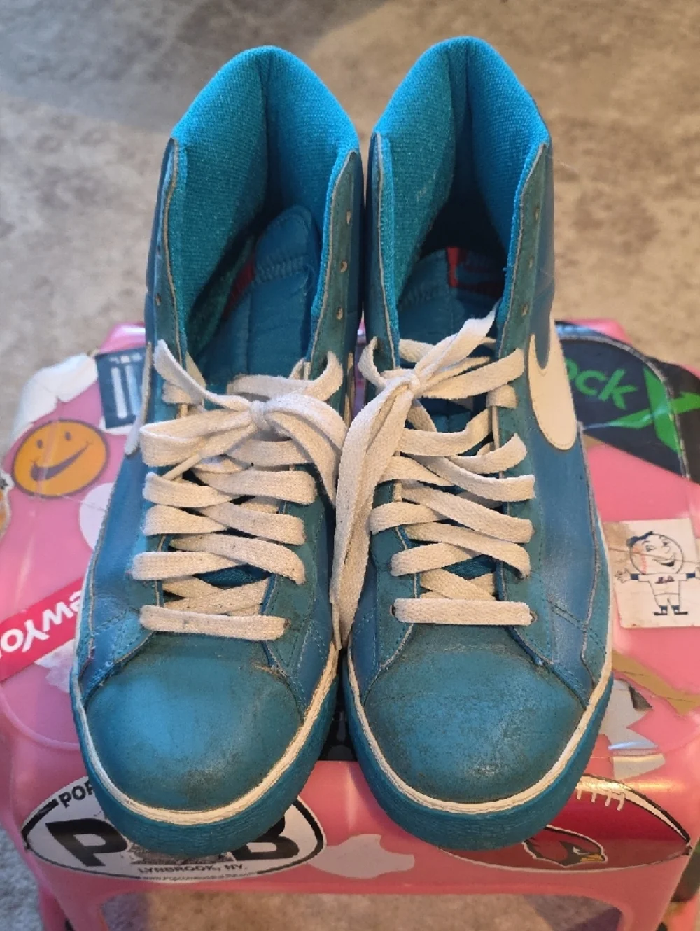 Nike Turquoise and White High-Top Sneakers - Picture 2 of 7